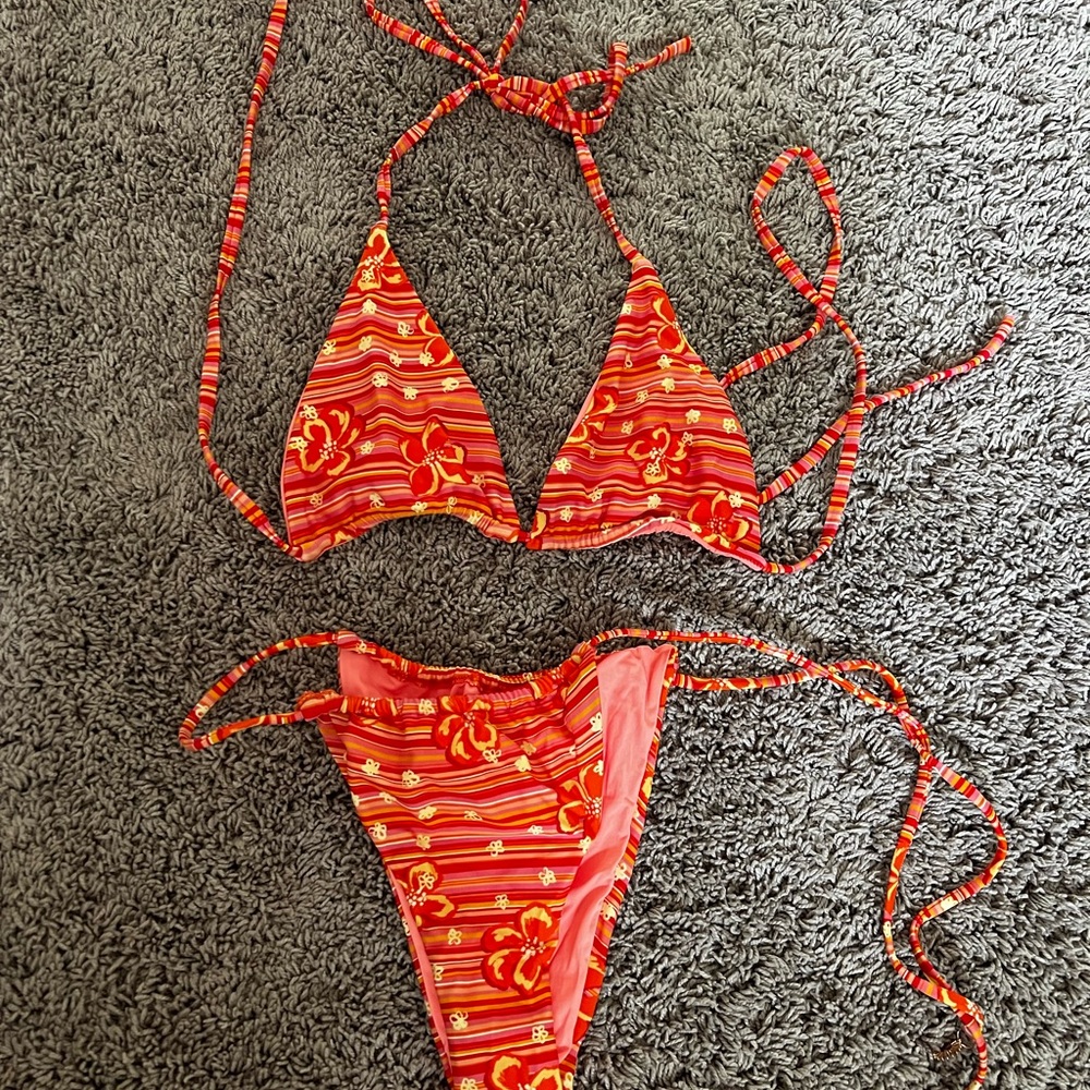 🧡 blackbough bikini !